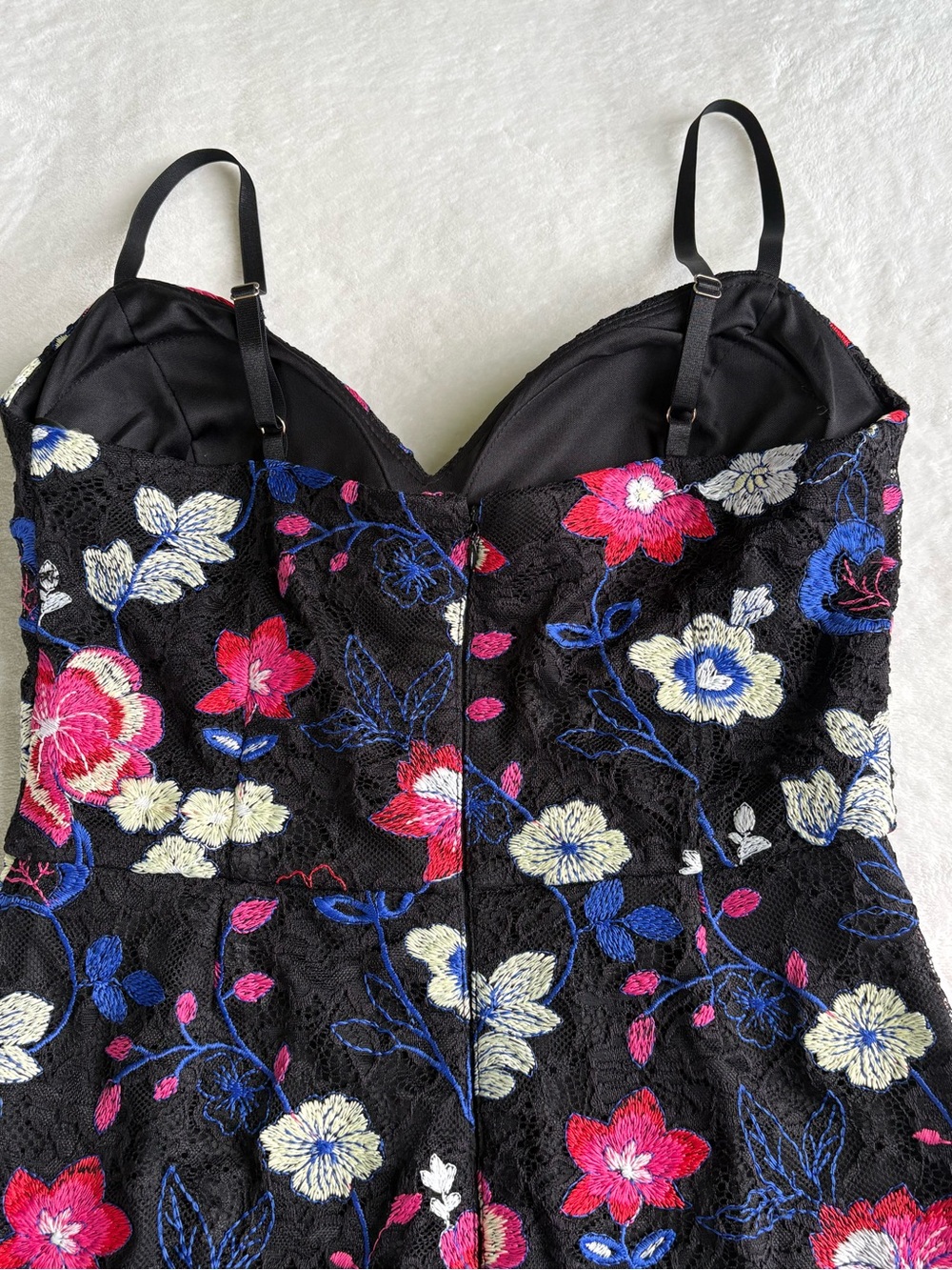 GUESS Floral Embroidered Lace Bustier Midi Dress NWOT 10 - Picture 8 of 16